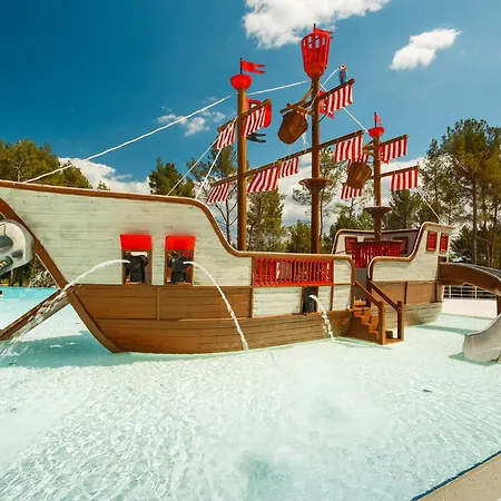Nice Stacaravan In Vabriga With Wifi Campsite