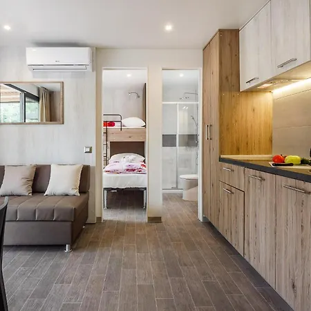 Nice Stacaravan In Vabriga With Wifi 5* Poreč