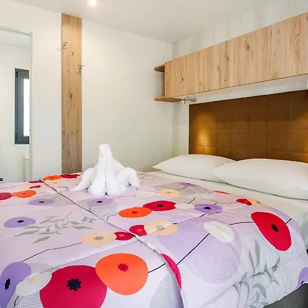 Camping Nice Stacaravan In Vabriga With Wifi Poreč